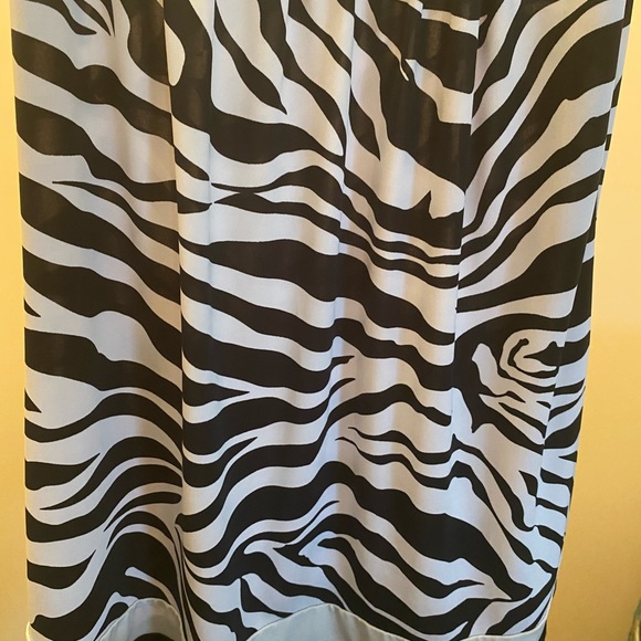 Top - Picture 4 of 4